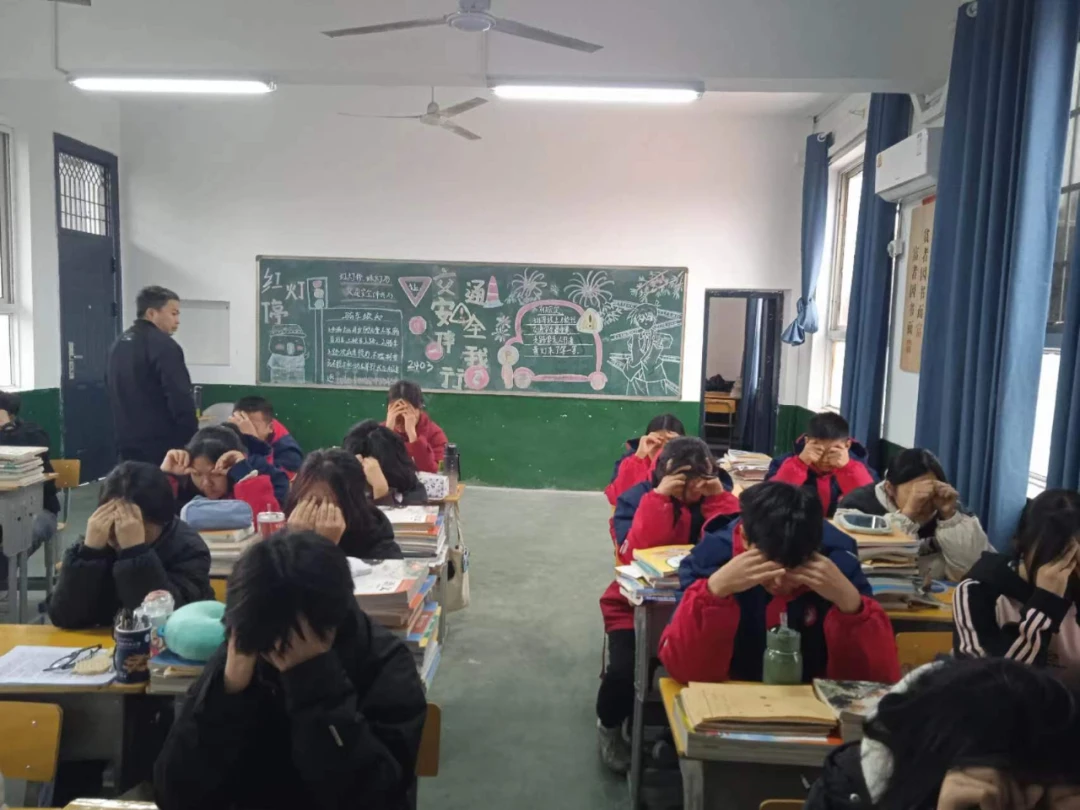 大学生篮球社团如何引入智能情感技术_0